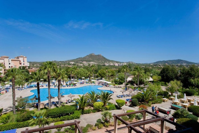 BAKOUR GARBI CALA MILLOR | Viatges Guitour